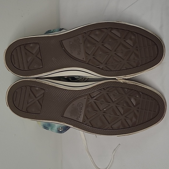 Converse Chuck Taylor Tie Dye High Top Sneakers . - Picture 5 of 10